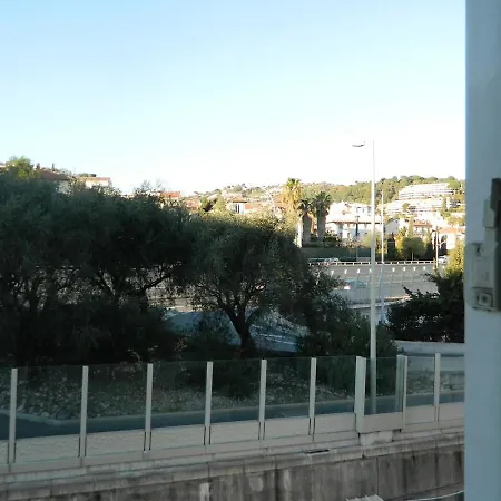 Joelle & Marc 2 Bedrooms Apartment, Near Beach, Ac, Parking Lot *