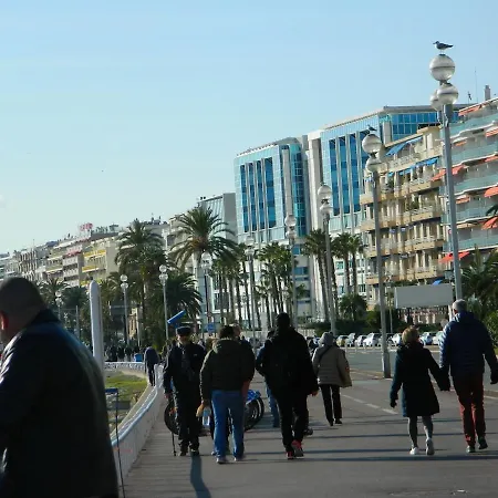 Joelle & Marc 2 Bedrooms Apartment, Near Beach, Ac, Parking Lot *