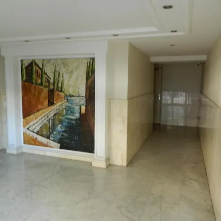 Joelle & Marc 2 Bedrooms Apartment, Near Beach, Ac, Parking Lot *
